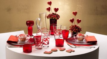Osez les verres colorés et décorés pour la Saint-Valentin !