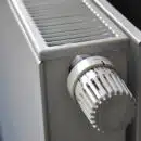 Guide pour choisir le radiateur eau chaude adapté à vos besoins